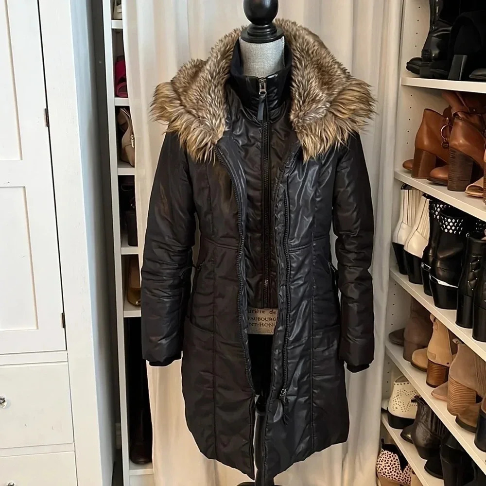 LE CHATEAU Black Puffer Coat  and Beige Fur Oversized Hoodie, Size XS/S - Picture 2 of 16